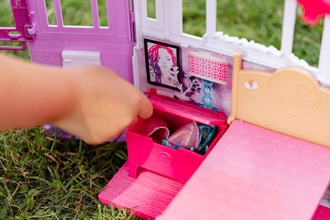 Read more about the article Top 10 Barbie Party Ideas for 2024